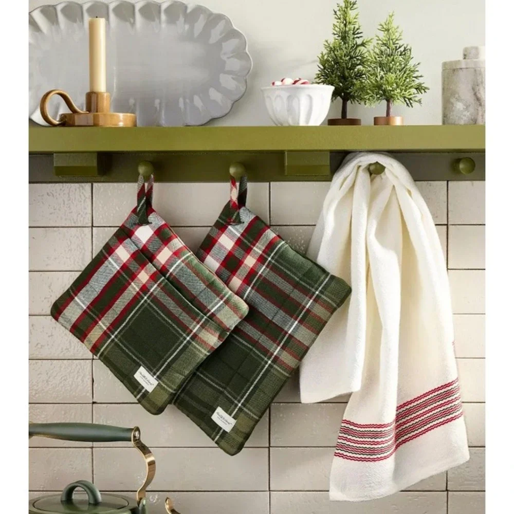 Magnolia Hearth & Hand Kitchen Flour Sack Dish Towel‎ Red Green Plaid Christmas